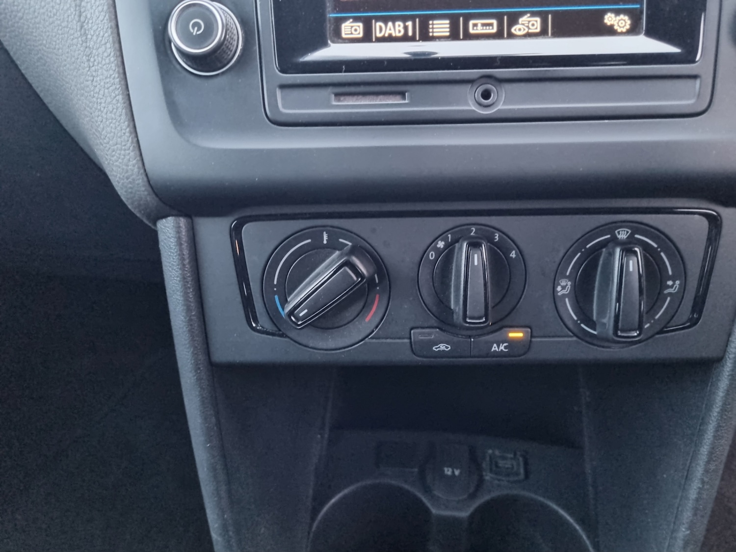 Used Volkswagen Polo 2017 for sale - 76347088: Photo 18