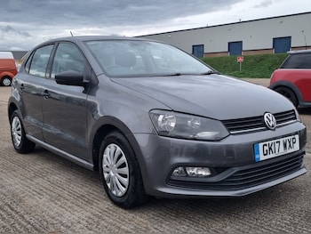 Used Volkswagen Polo 2017 for sale - 76347088: Photo