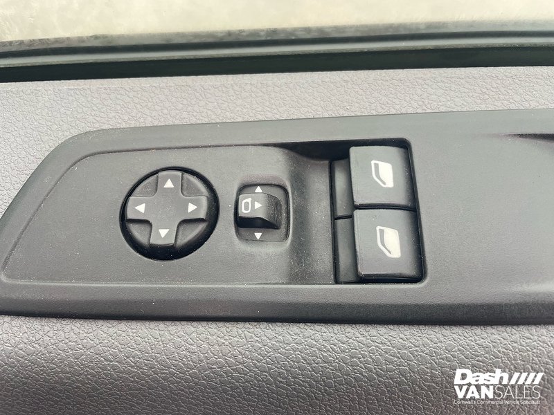 Used Vauxhall Vivaro for sale - 78078881: Photo 16