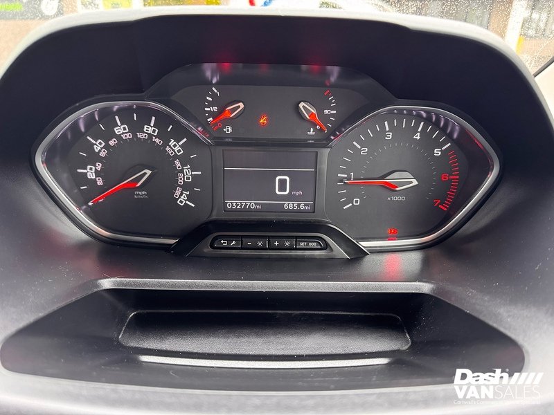 Used Peugeot Partner 2023 for sale - 77920902: Photo 14