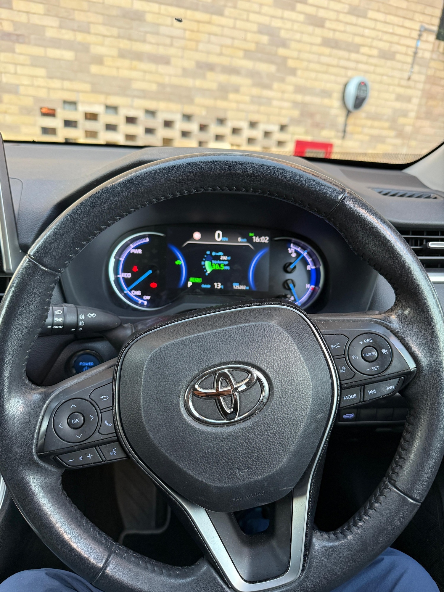 Used Toyota RAV4 2021 for sale - 76455728: Photo 4