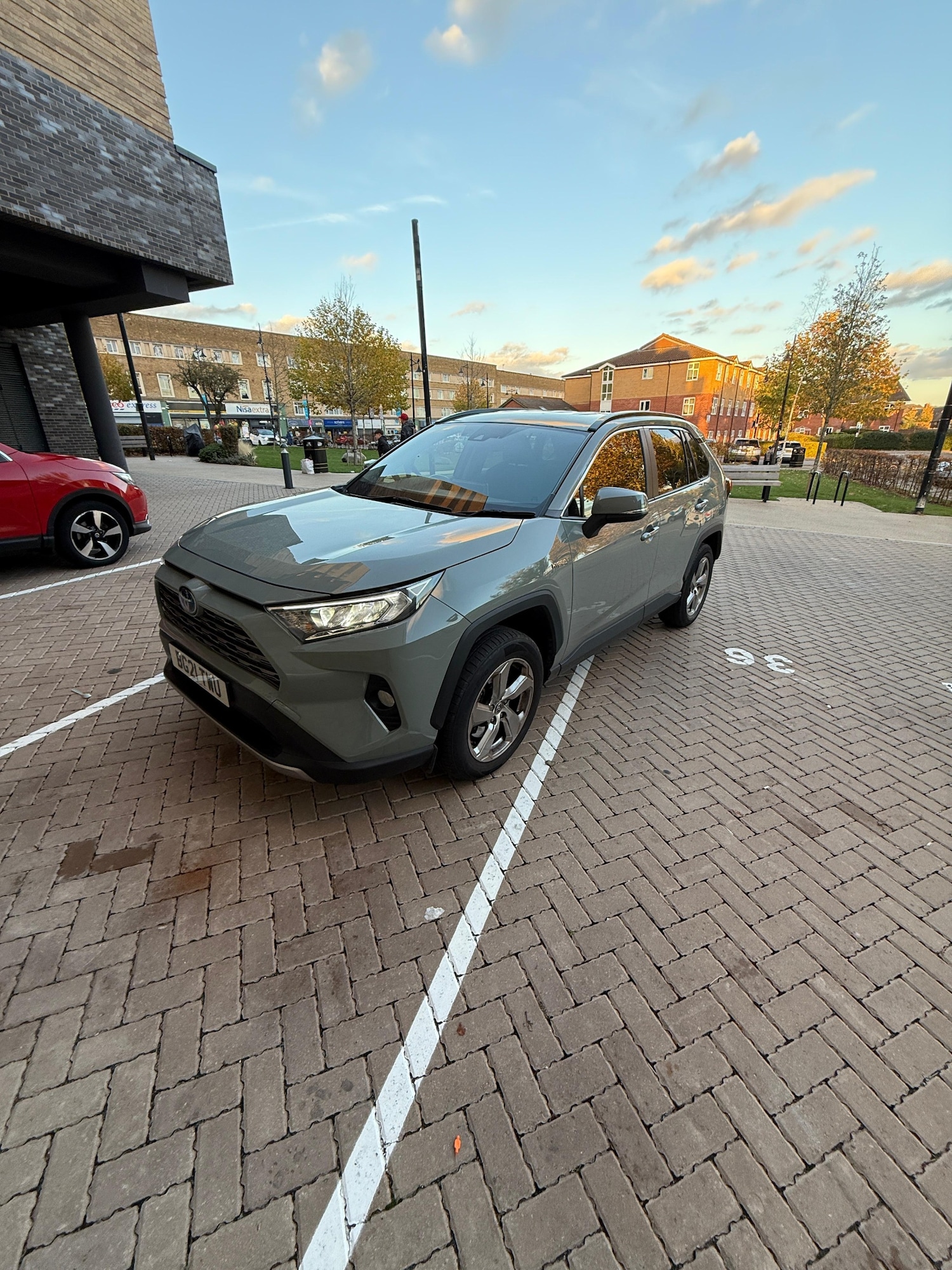 Used Toyota RAV4 2021 for sale - 76510637: Photo 1