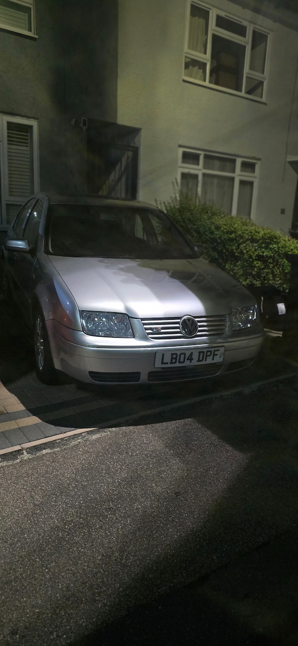 Used Volkswagen Bora 2004 for sale - 76306135: Photo 2