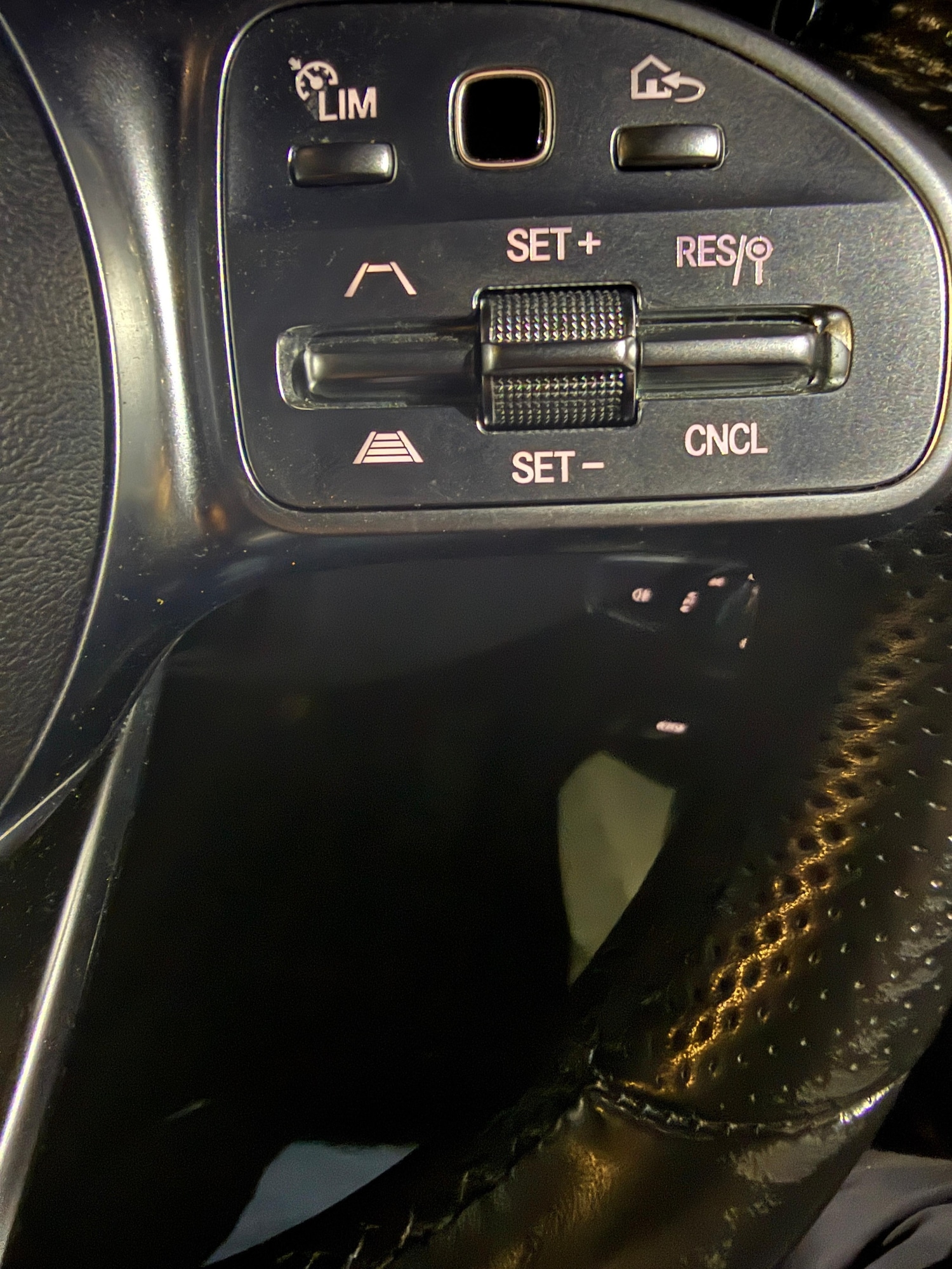 Used Mercedes-Benz E Class 2019 for sale - 76528696: Photo 4