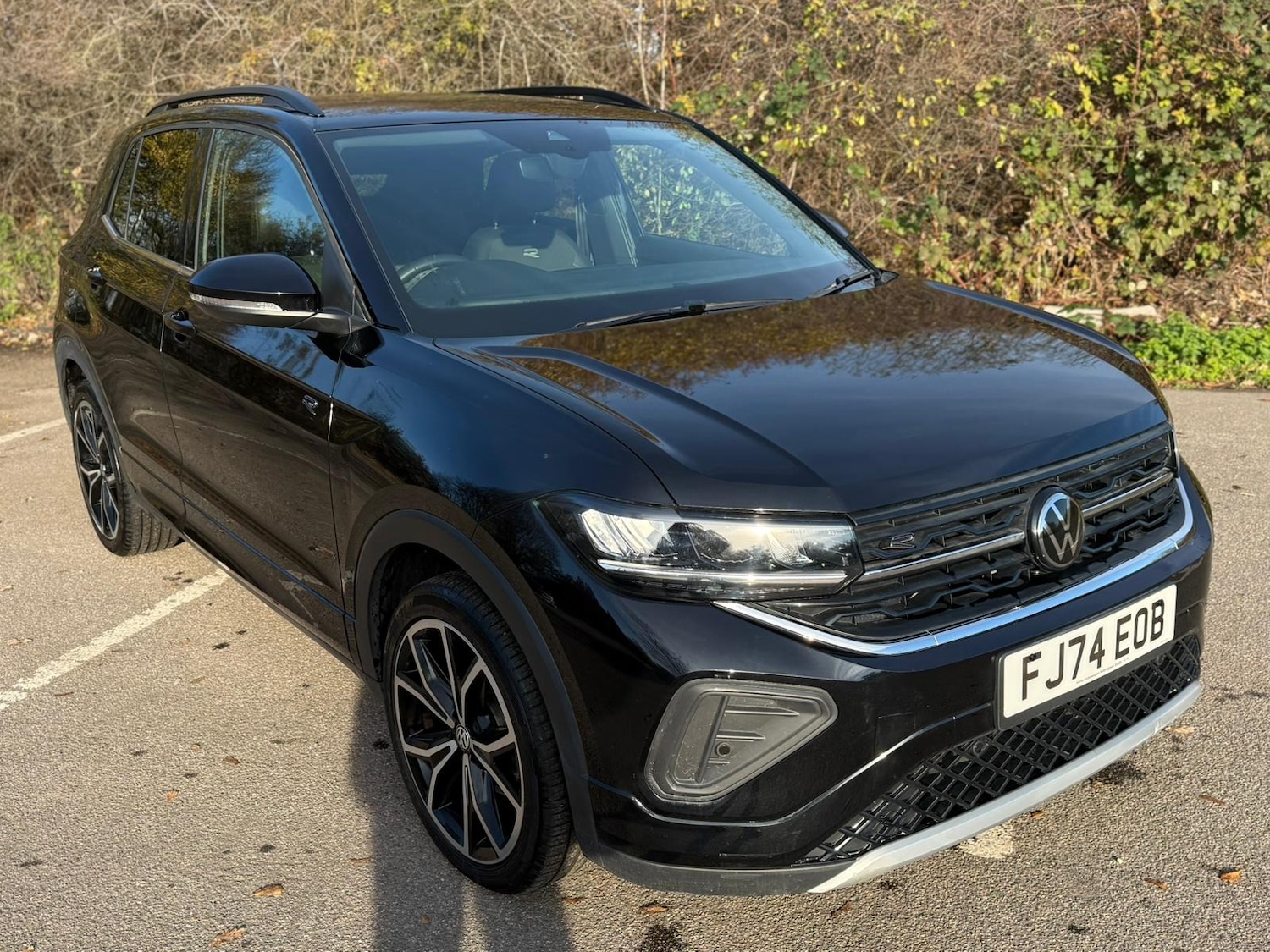 Used Volkswagen T-Cross 2025 for sale - 76700555: Photo 2