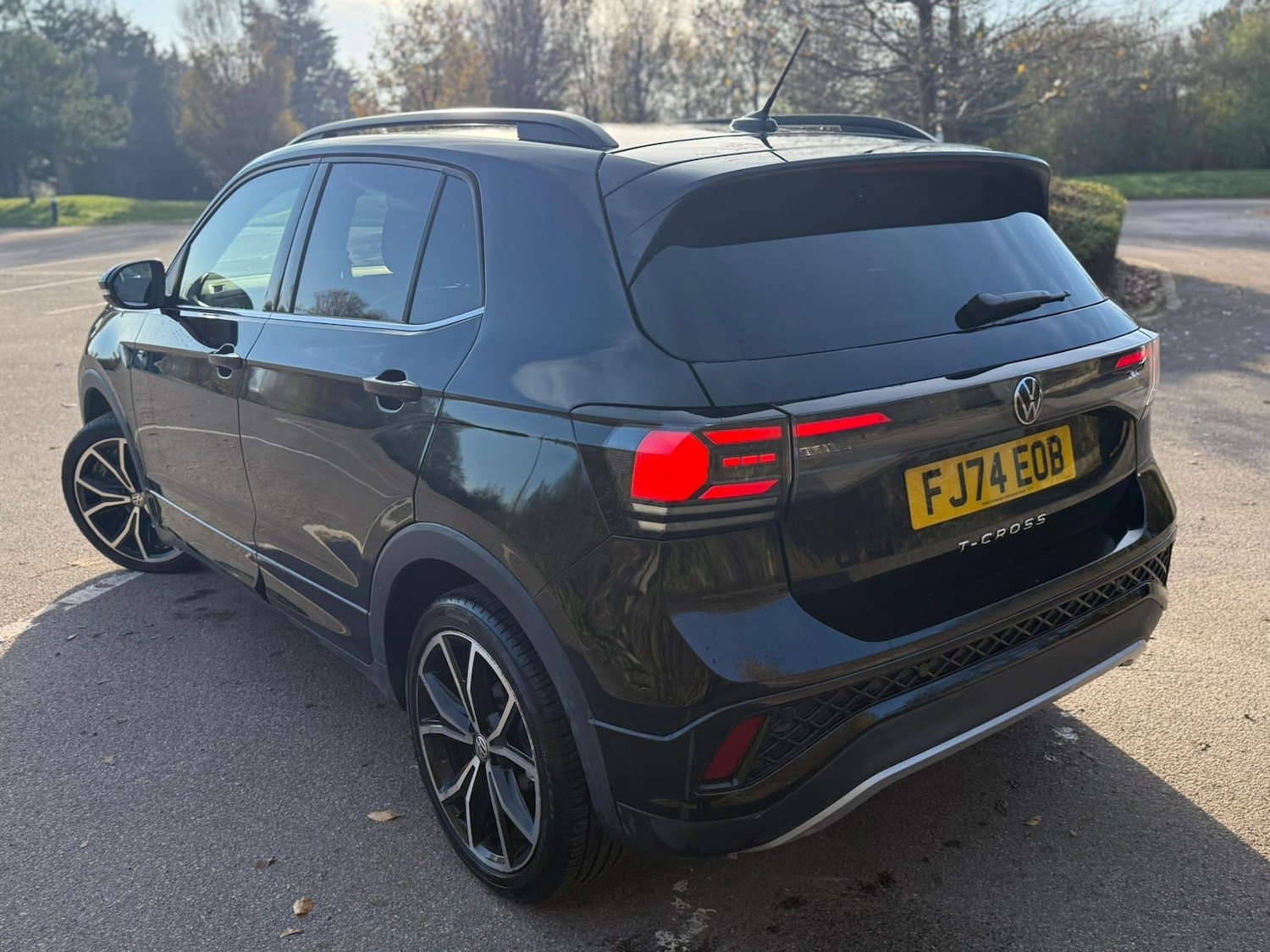 Used Volkswagen T-Cross 2025 for sale - 76700555: Photo 3