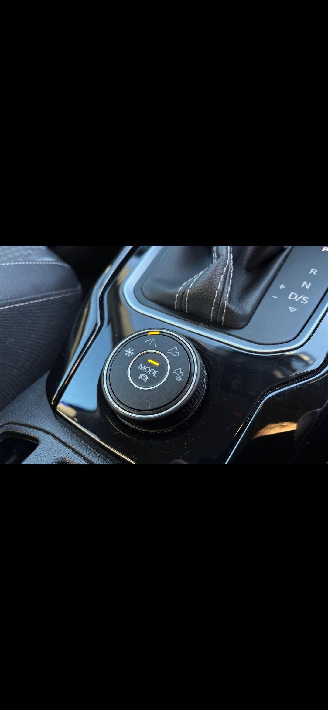 Used Volkswagen T-Roc 2021 for sale - 76866972: Photo 10