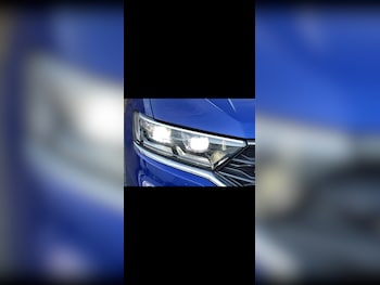 Used Volkswagen T-Roc 2021 for sale - 76866972: Photo