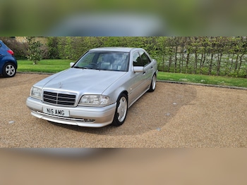 Mercedes-Benz - C-Class