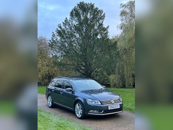 Volkswagen - Passat