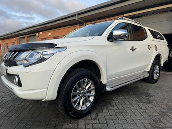 Mitsubishi - L200