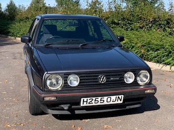 Volkswagen - Golf