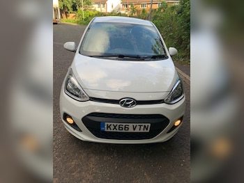 Hyundai - i10