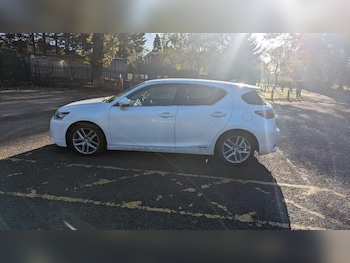 Lexus - CT