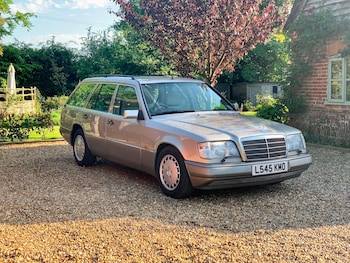 Mercedes-Benz - E-Class