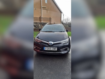 Toyota - Auris