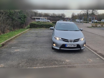 Toyota - Auris
