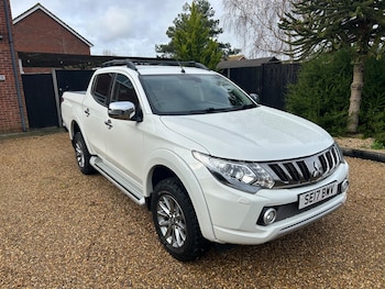 Mitsubishi - L200
