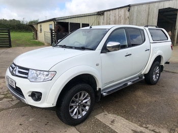 Mitsubishi - L200