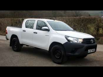 Used Toyota Hilux 2017 for sale - 74122524: Photo