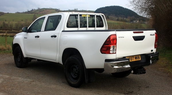 Used Toyota Hilux 2017 for sale - 74122524: Photo 6