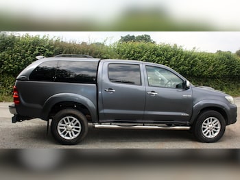 Toyota - Hilux