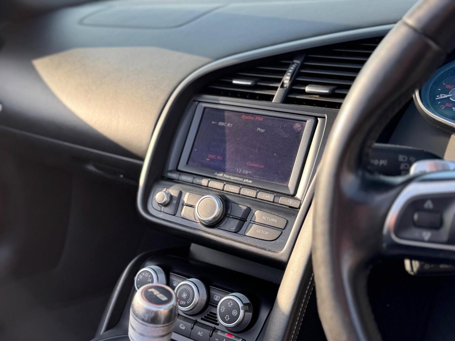 Used Audi R8 2012 for sale - 75740396: Photo 21