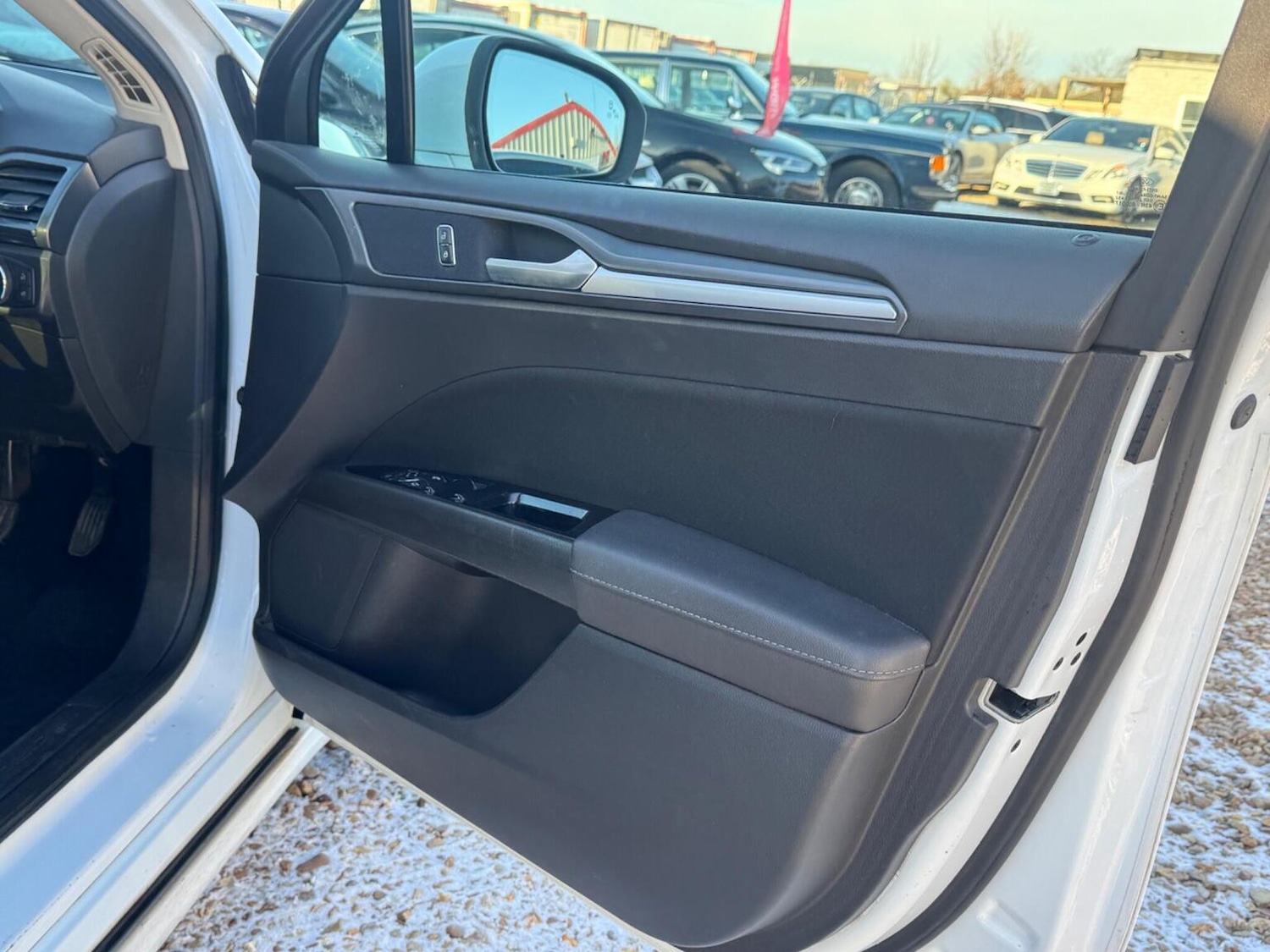 Used Ford Mondeo 2015 for sale - 77089800: Photo 14