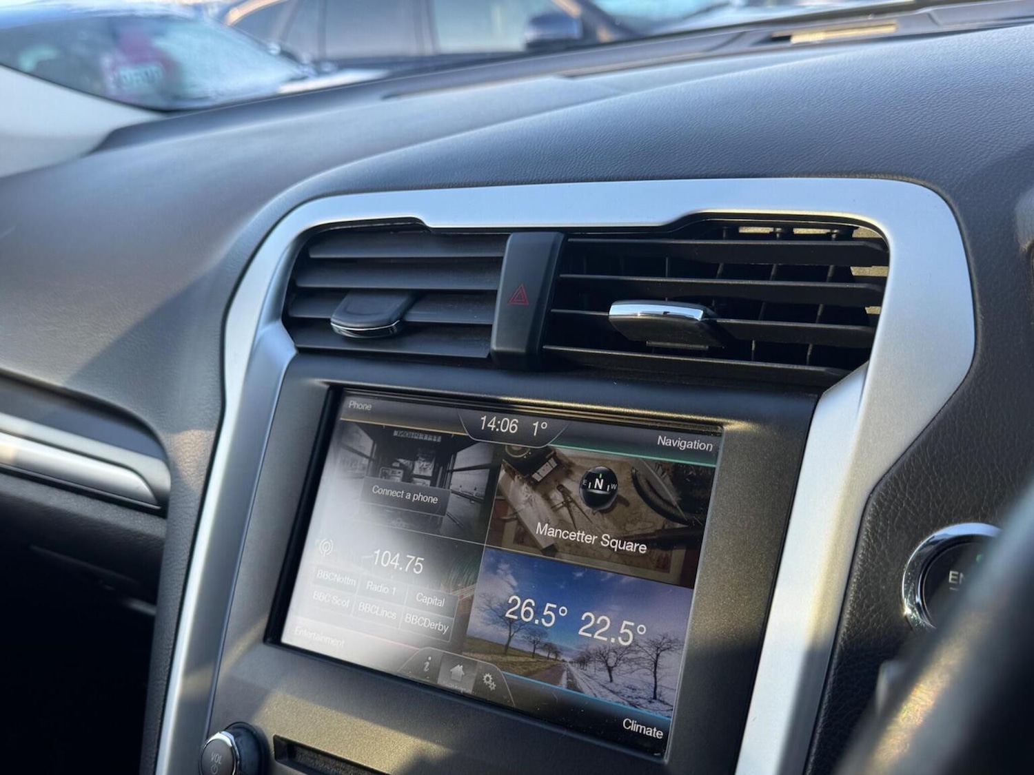 Used Ford Mondeo 2015 for sale - 77089800: Photo 15