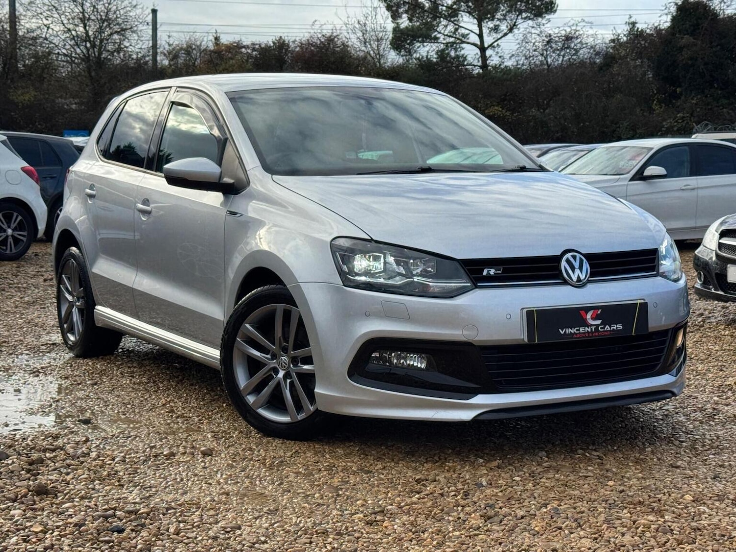 Used Volkswagen Polo 2016 for sale - 76536823: Photo 1