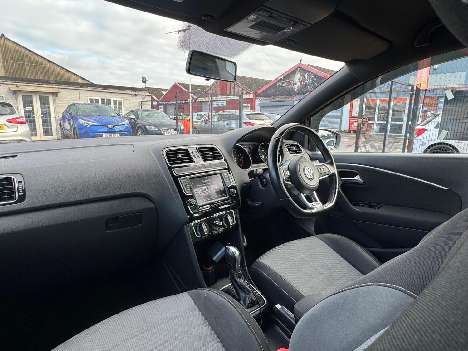 Used Volkswagen Polo 2016 for sale - 76536823: Photo 13