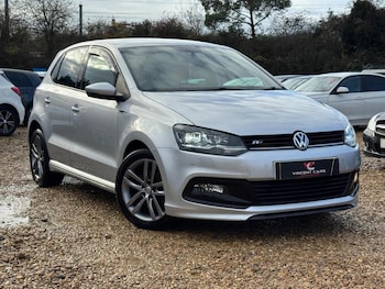 Used Volkswagen Polo 2016 for sale - 76536823: Photo