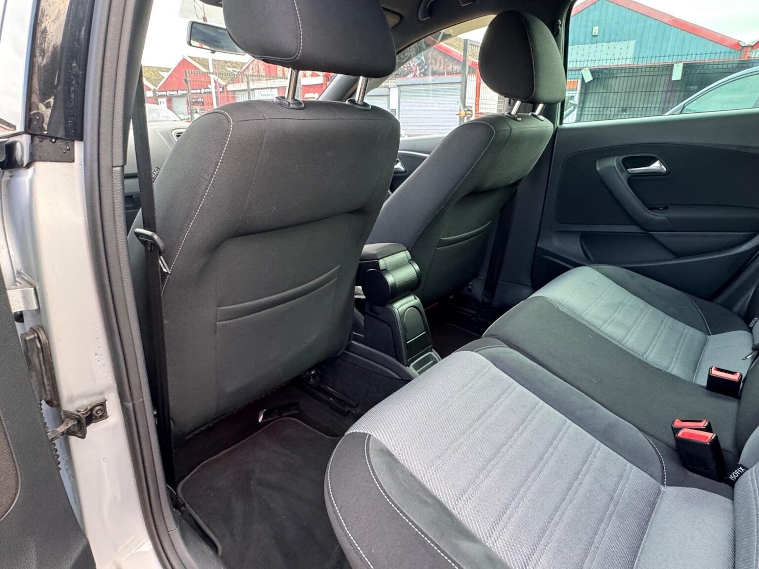 Used Volkswagen Polo 2016 for sale - 76536823: Photo 21