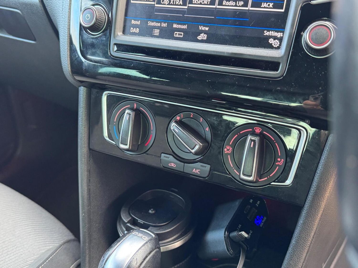 Used Volkswagen Polo 2016 for sale - 76536823: Photo 30