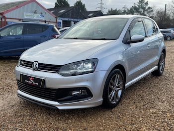 Used Volkswagen Polo 2016 for sale - 76536823: Photo