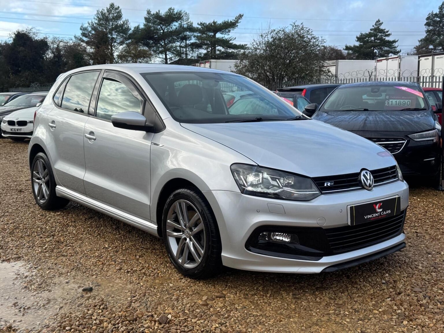Used Volkswagen Polo 2016 for sale - 76536823: Photo 6