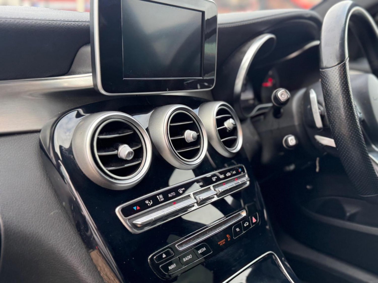 Used Mercedes-Benz C Class 2015 for sale - 76793990: Photo 31