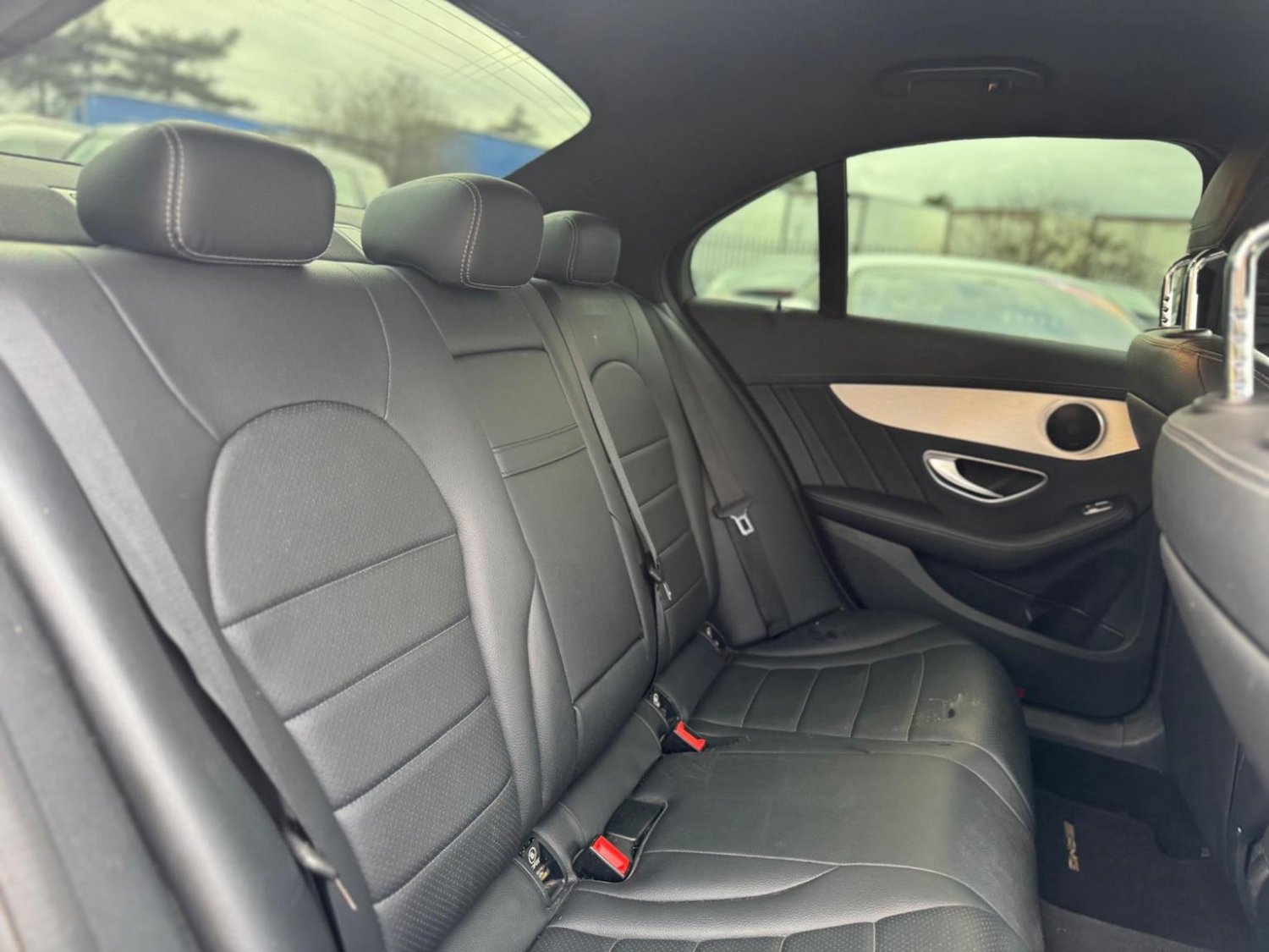 Used Mercedes-Benz C Class 2015 for sale - 76793990: Photo 35