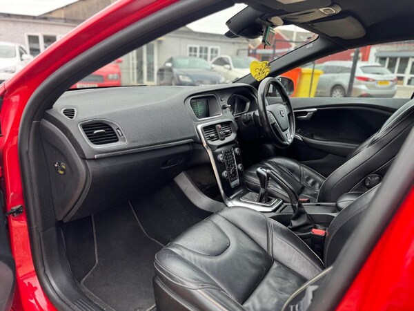 Used Volvo V40 2016 for sale - 75667902: Photo 38
