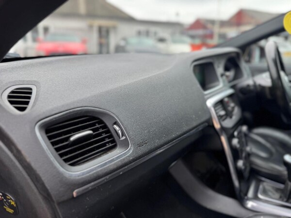 Used Volvo V40 2016 for sale - 75667902: Photo 46
