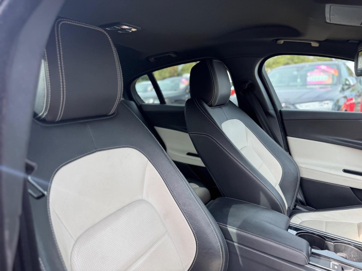 Used Jaguar XE 2016 for sale - 76793982: Photo 15