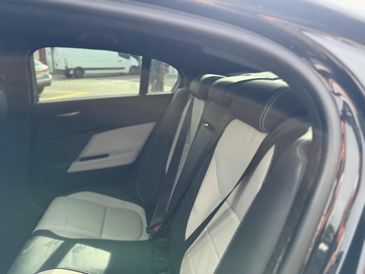 Used Jaguar XE 2016 for sale - 76793982: Photo 17