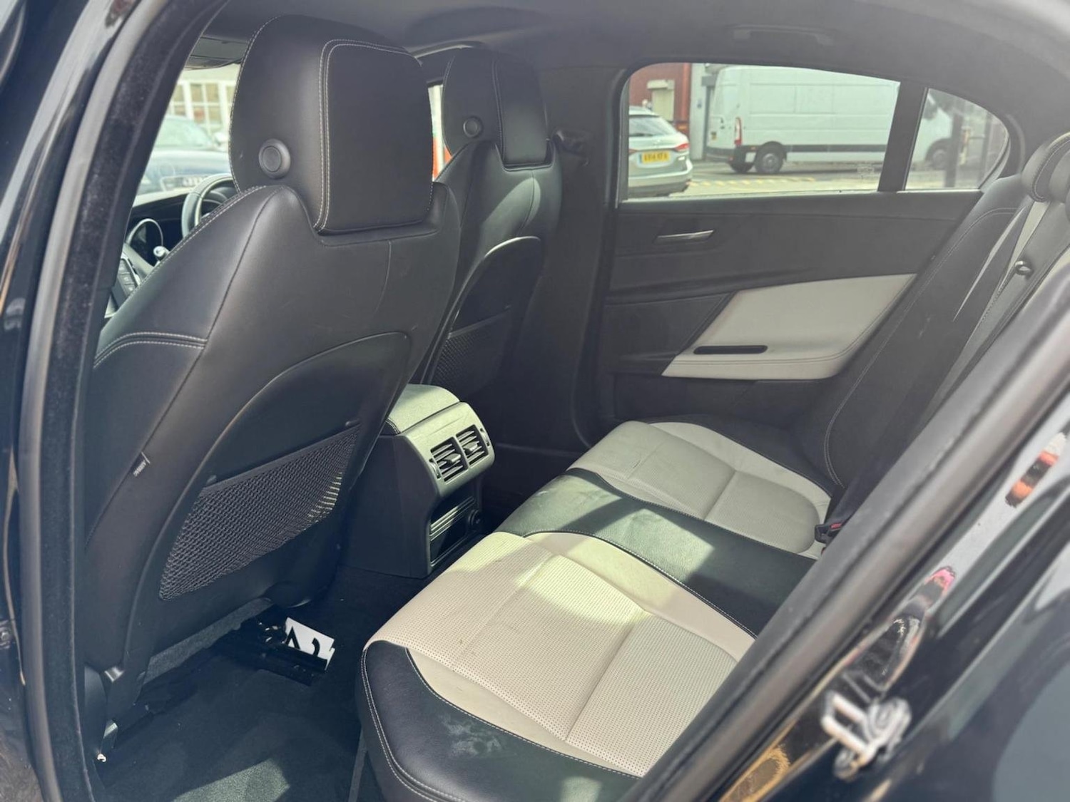 Used Jaguar XE 2016 for sale - 76793982: Photo 20