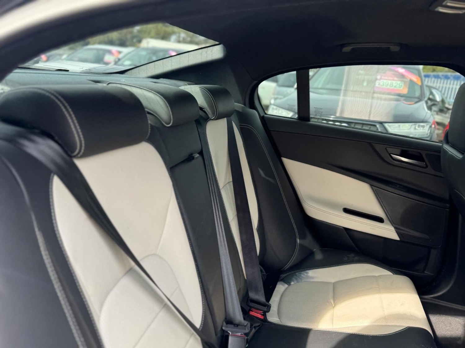 Used Jaguar XE 2016 for sale - 76793982: Photo 21