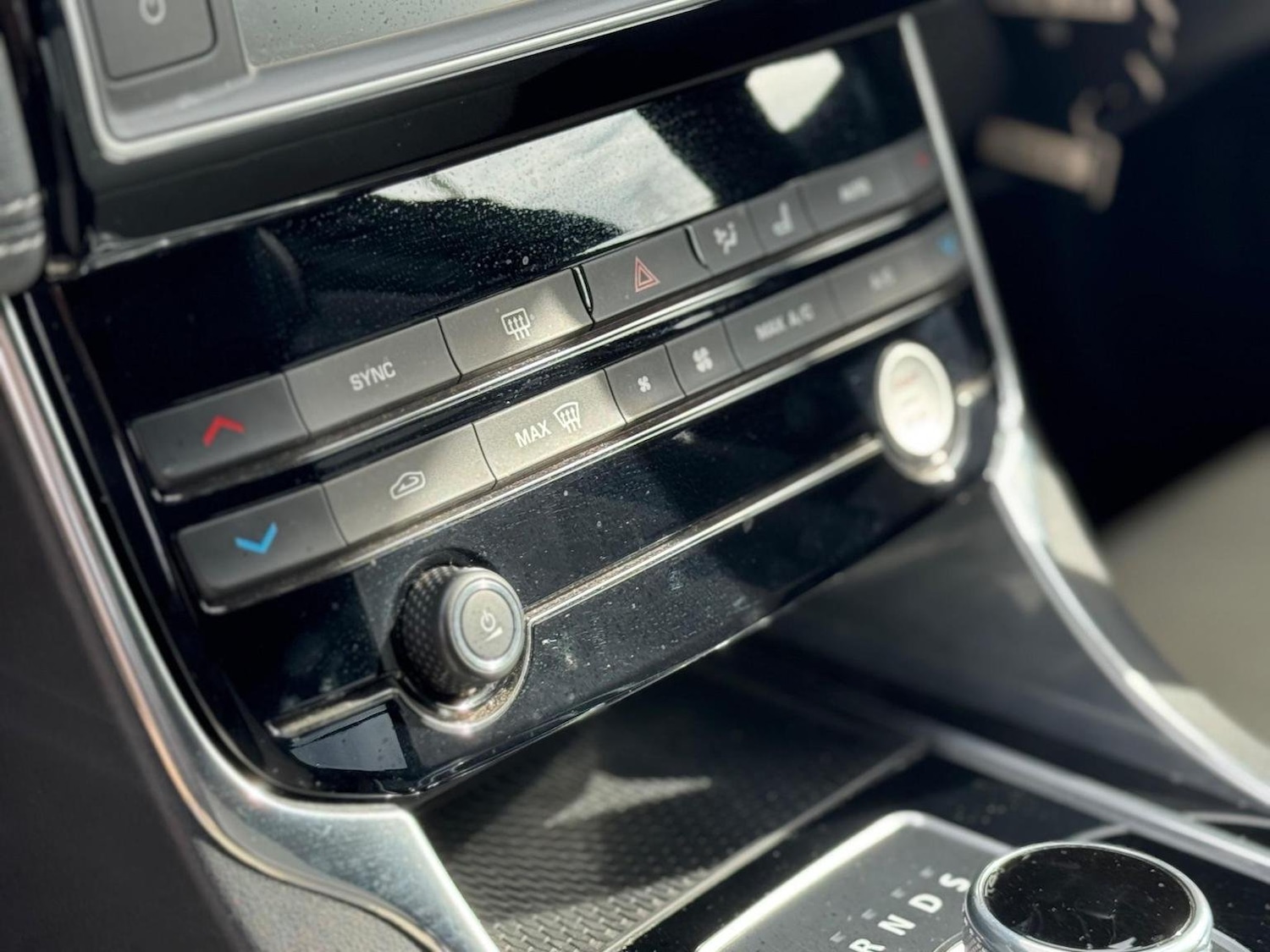 Used Jaguar XE 2016 for sale - 76793982: Photo 45