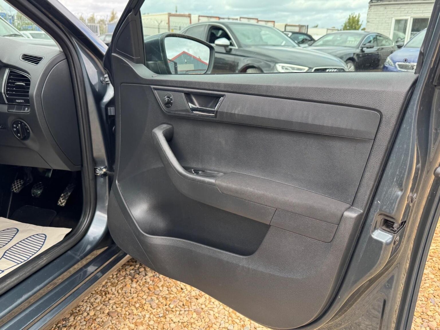 Vehicle 27