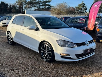 Used Volkswagen Golf 2014 for sale - 76748237: Photo