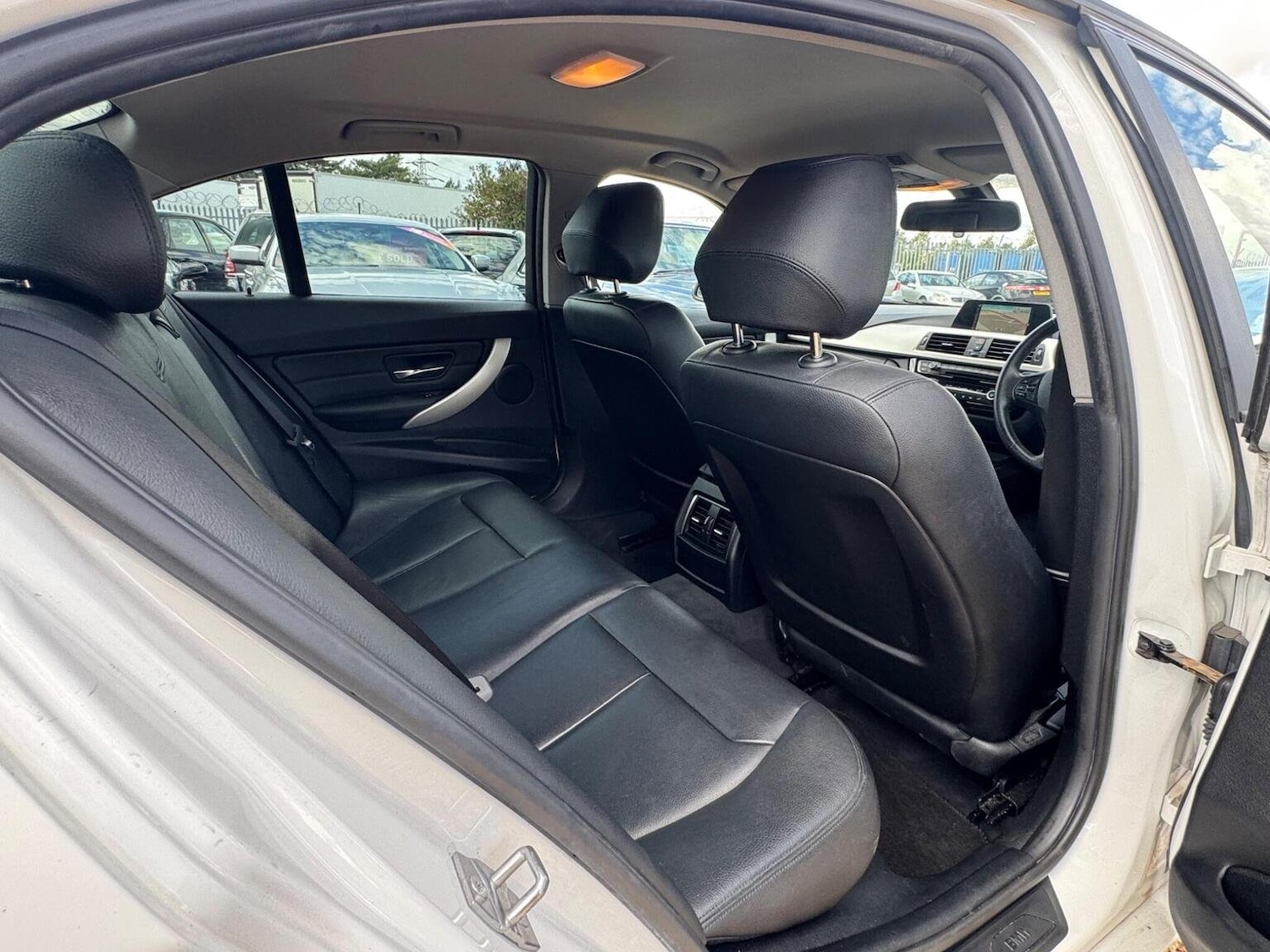 Vehicle 29