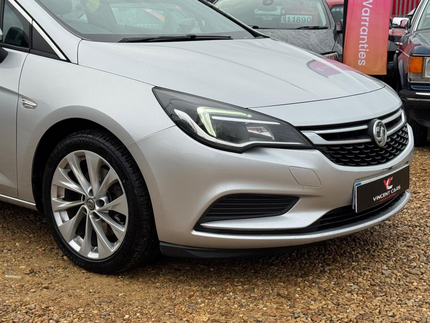 Used Vauxhall Astra 2016 for sale - 76387371: Photo 2