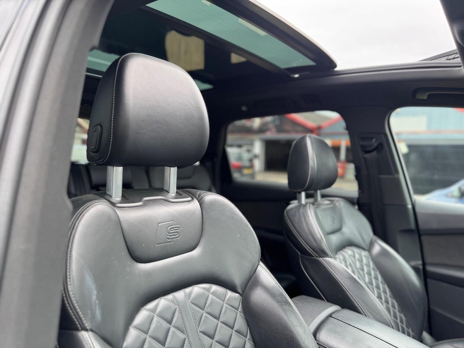 Used Audi SQ7 2017 for sale - 75667966: Photo 38